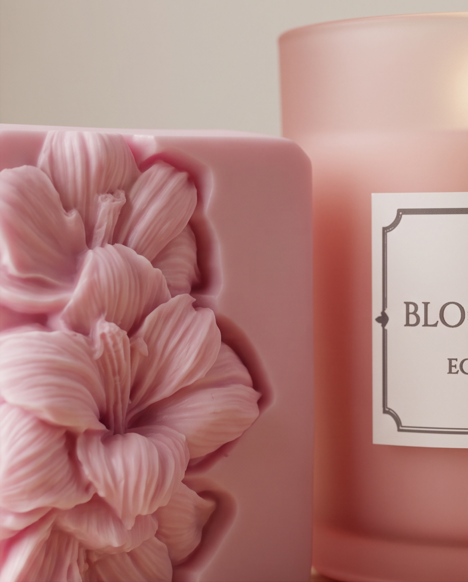 3D Floral Eco Soy Wax Candle – Frosted Jar 8 Oz & Aroma Soap 3 oz Botanical Lip Therapy 5.5g Gift Box